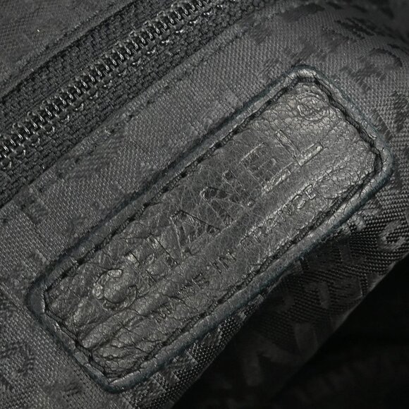 Chanel Black Calfskin Around Chain Hobo Handbag 154254 - Picture 9 of 10